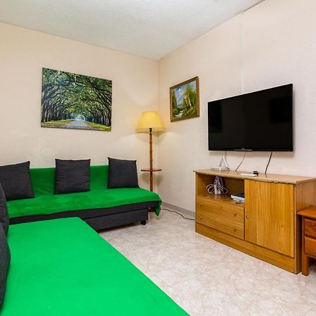 Apartment Studio Relax Torrevieja Bagian luar foto