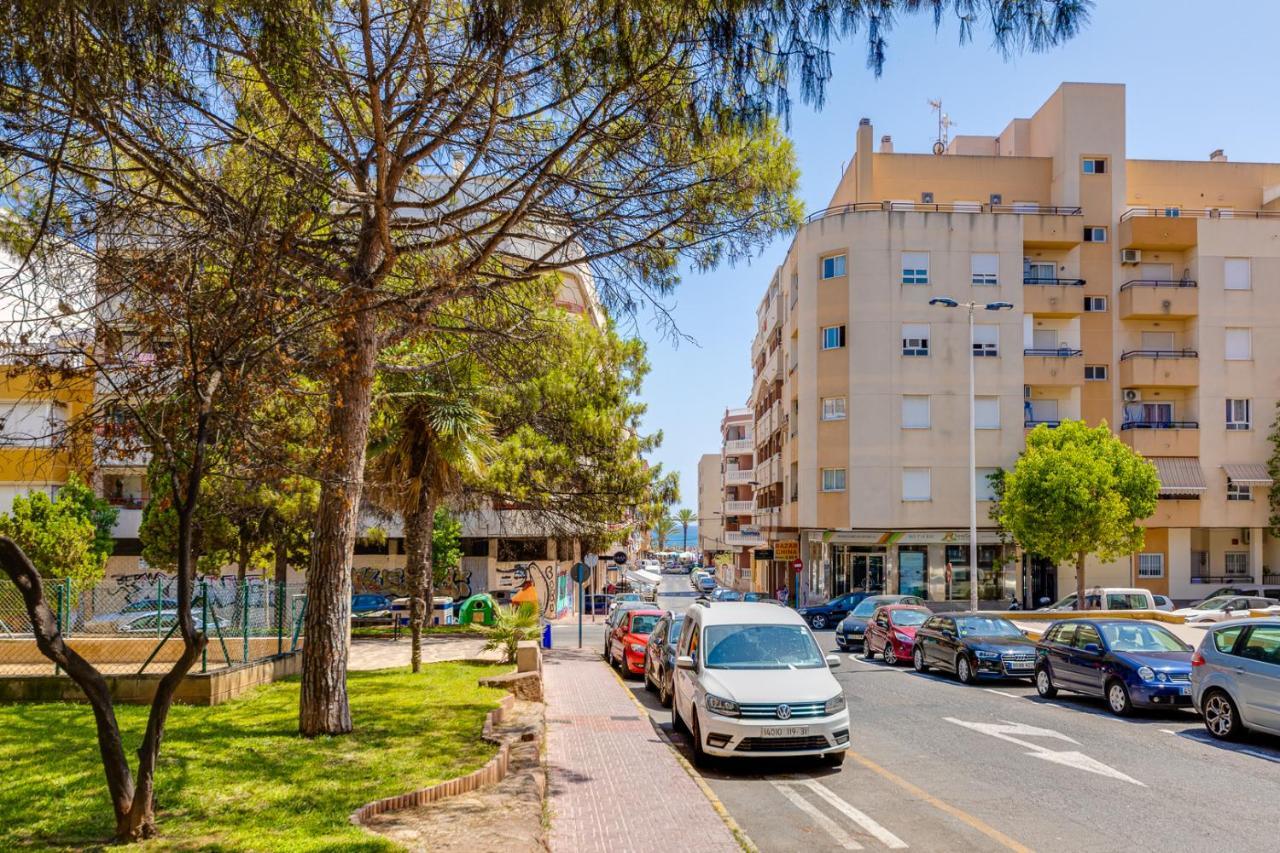 Apartment Studio Relax Torrevieja Bagian luar foto