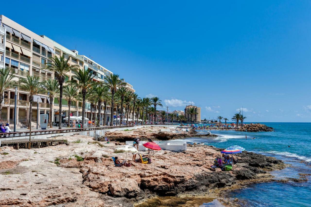 Apartment Studio Relax Torrevieja Bagian luar foto